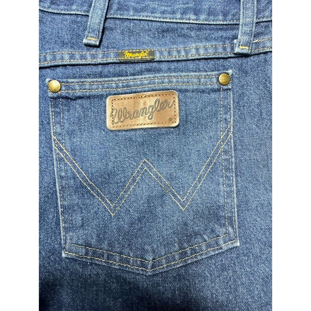 Wrangler Men's 47MWZ Regular Fit Straight Leg Western Blue Jeans - Size 44x30 - Picture 4 of 7